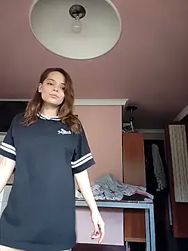 Libely – webcam model profile photo Image 10