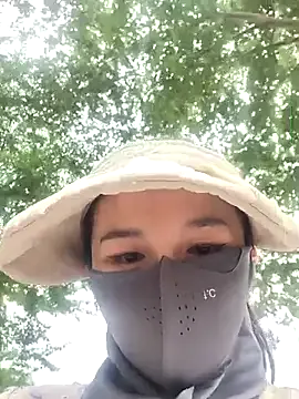 Milaa1998 – webcam model profile photo Image 2