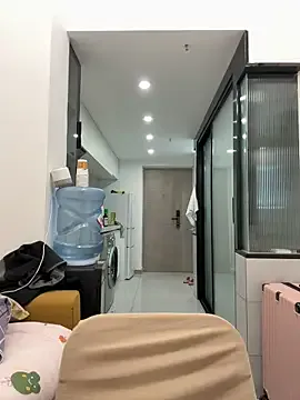 LoraDevine – webcam model profile photo Image 7