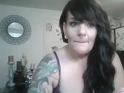 Inked_Blonde_Lust – webcam model profile photo Image 6