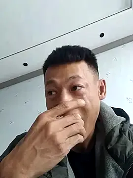 SheOnShe – webcam model profile photo Image 12