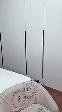 BlondeScarlettx – webcam model profile photo Image 3