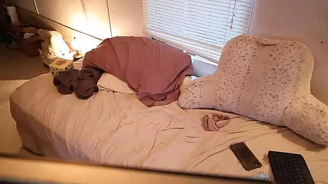 Adel9 – webcam model profile photo Image 18