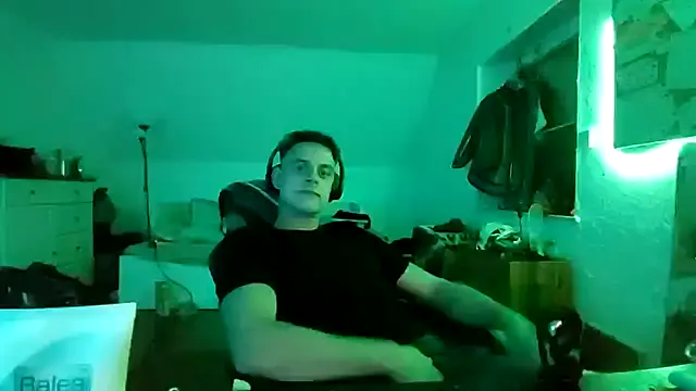 SusyBlair – webcam model profile photo Image 16