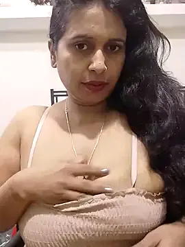 RosFair – webcam model profile photo Image 10