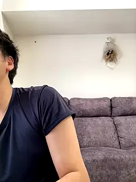 tylerlive22 – webcam model profile photo Image 2
