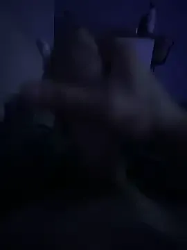 blondeangel_4u2 – webcam model profile photo Image 18